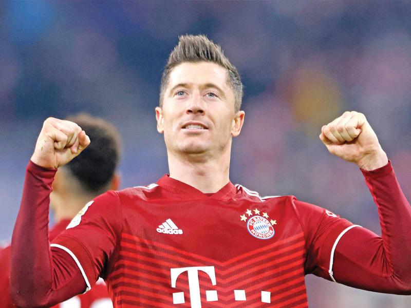 نجم بايرن ميونخ  البولندي روبرت ليفاندوفسكي