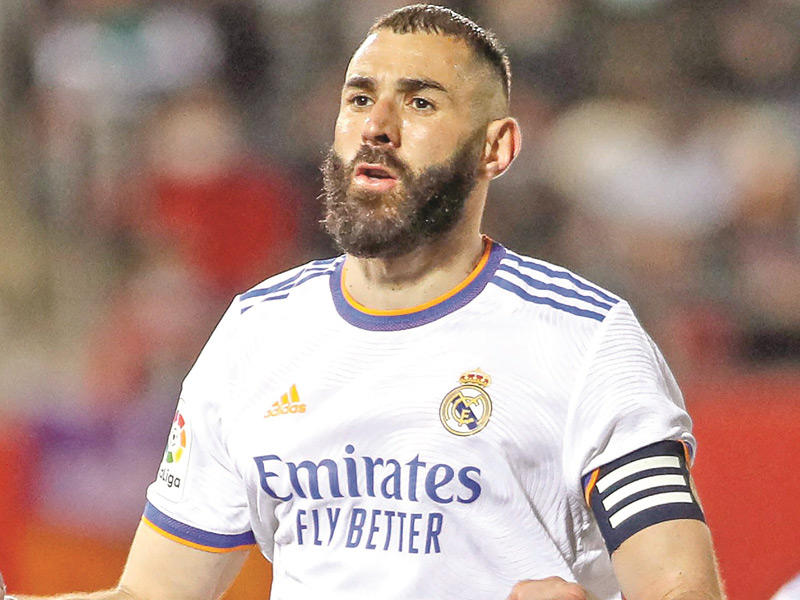 نجم ريال مدريد  كريم بنزيمة