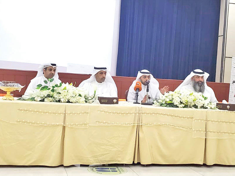 بعض المشاركين خلال اللقاء