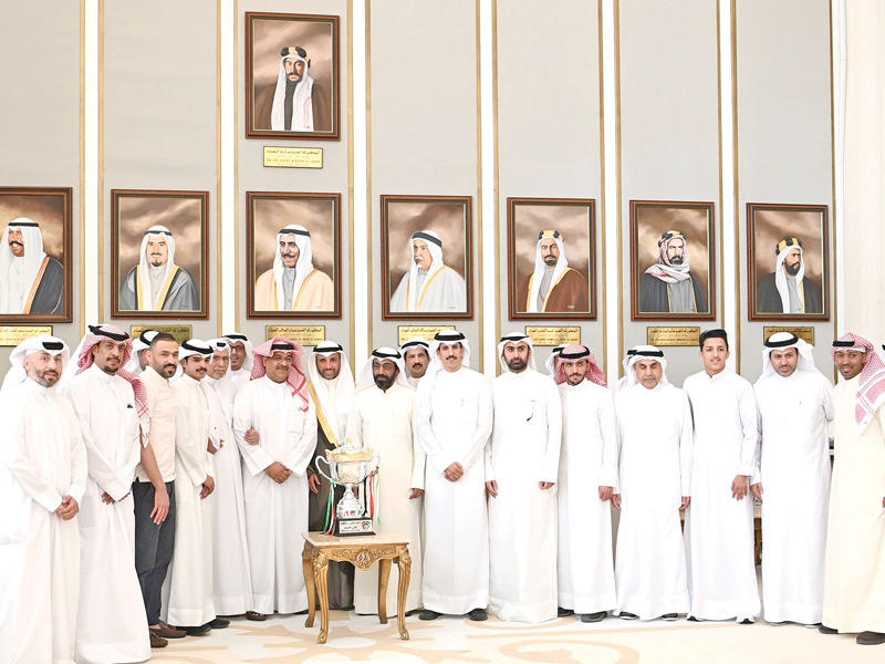 رئيس مجلس الأمة مرزوق الغانم يتوسط وفد نادي النصر