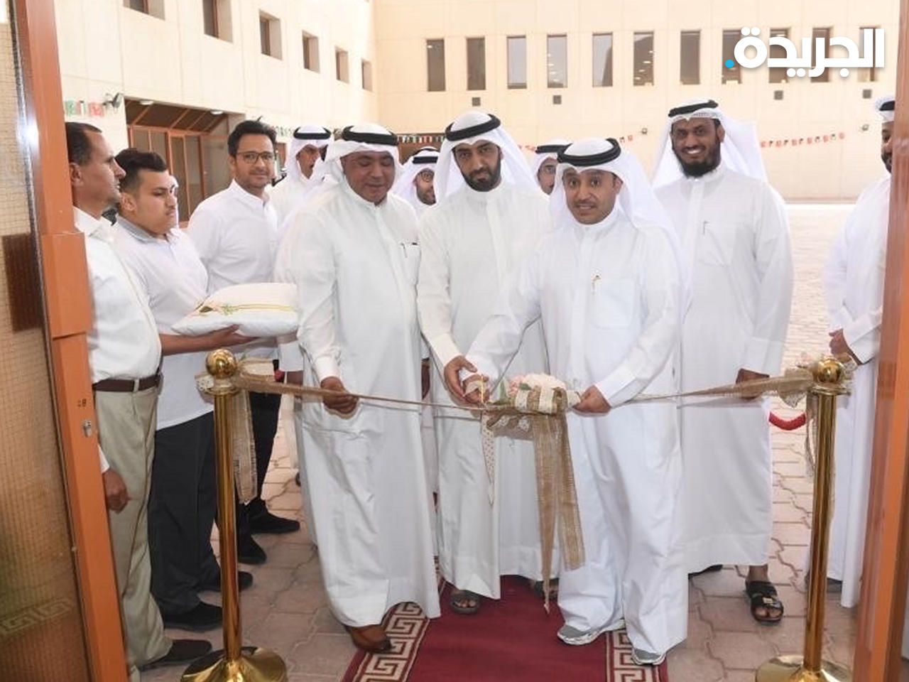 الحويلة يفتتح مدرستي «الإرادة والتحدي»