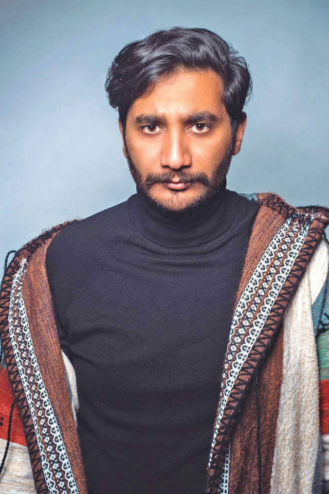 الكاتب أحمد العوضي