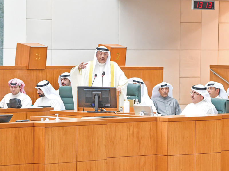 رئيس الوزراء الشيخ صباح الخالد في جلسة استجوابه