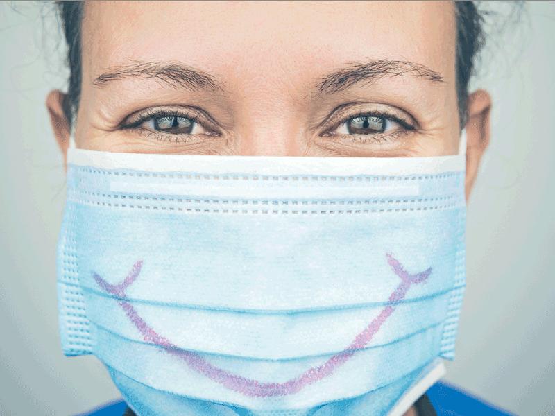 هيلين راسل تقدم رقماً مضموناً علمياً لرسم الابتسامة على الوجه