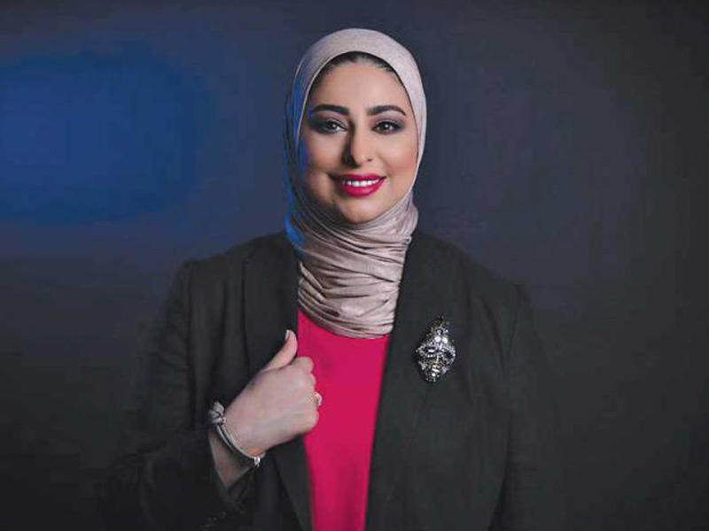 المؤلفة تغريد الداود