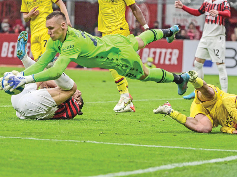 جانب من مباراة ميلان وبولونيا