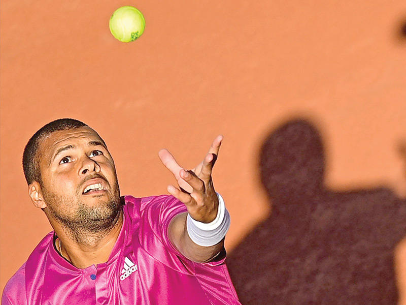 لاعب كرة المضرب الفرنسي جو ويلفريد تسونغا