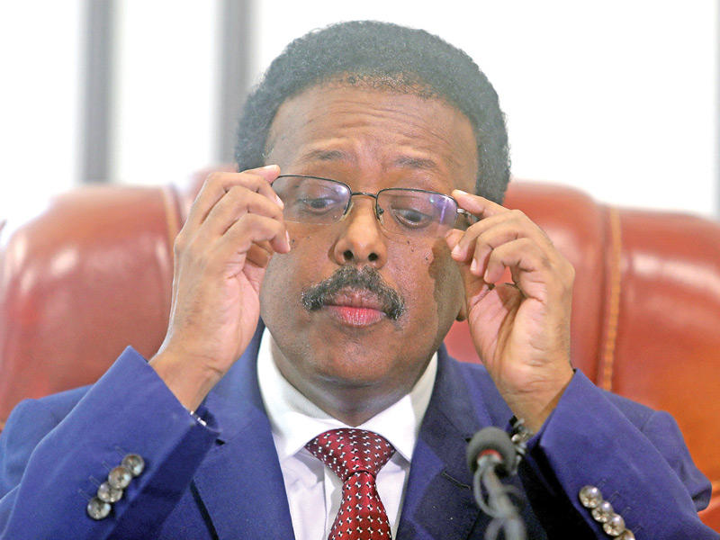 طرد ممثل الاتحاد الإفريقي فرانسيسكو ماديرا