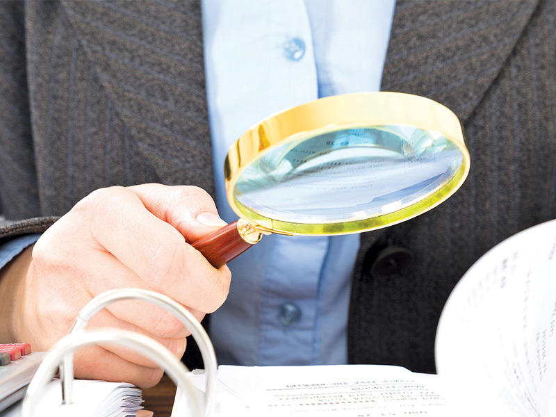 عمليات تدقيق رقابية على ميزانيات بعض الشركات المدرجة