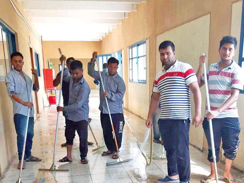 عمال النظافة