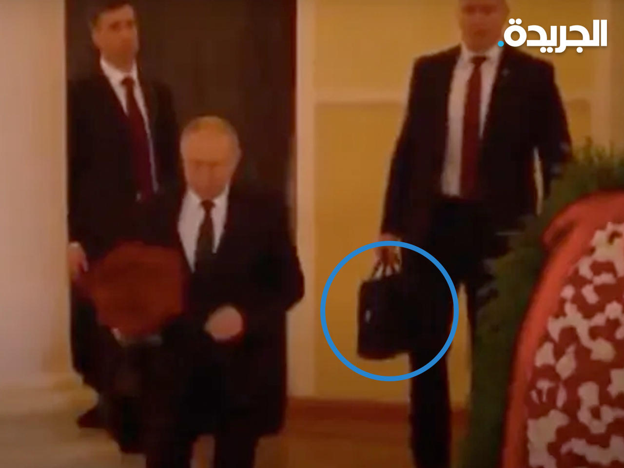 بوتين أثناء حضوره جنازة سياسي يميني متطرف، الجمعة