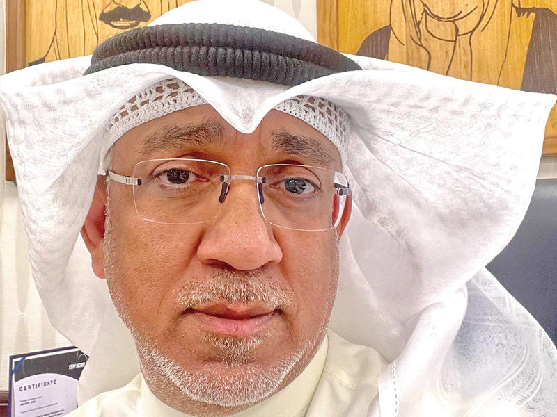 مساعد مدير المعهد الصناعي بصباح السالم رئيس مكتب ضبط الجودة الأكاديمي م. سالم الداوود