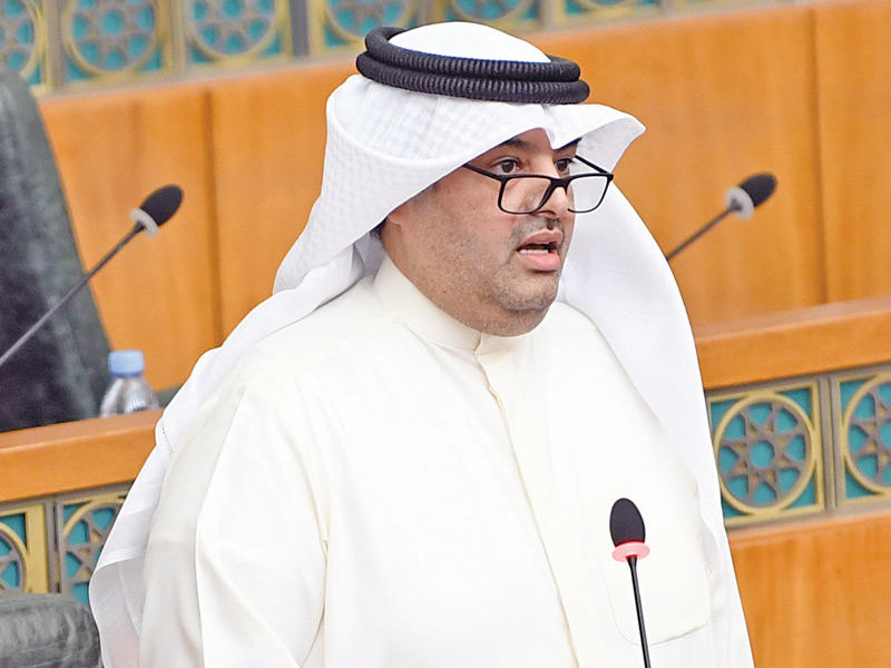 النائب مبارك الحجرف 