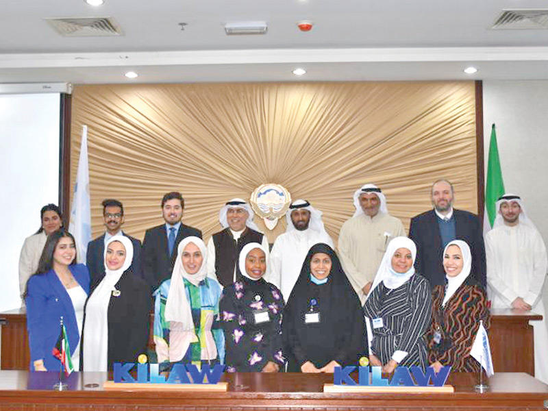  فريق كلية القانون الكويتية العالمية 