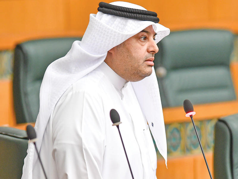 النائب مبارك الحجرف 