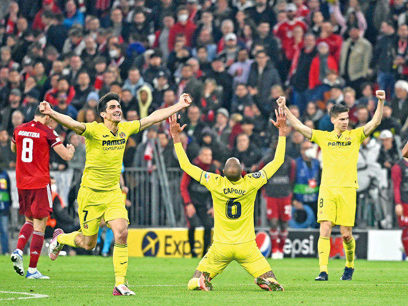 فرحة لاعبي فياريال بعد التأهل