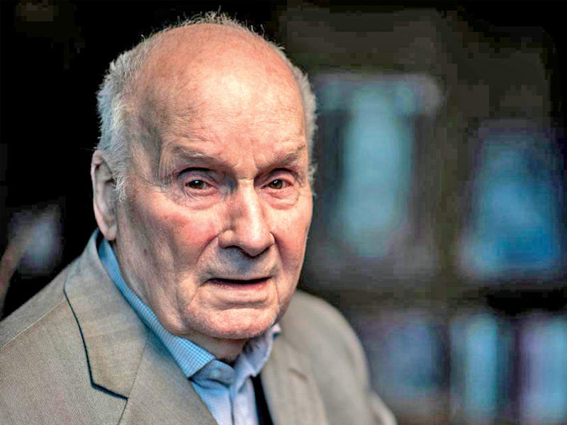 عملاق المسرح الفرنسي ميشال بوكيه