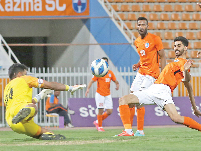 جانب من مباراة كاظمة والتضامن