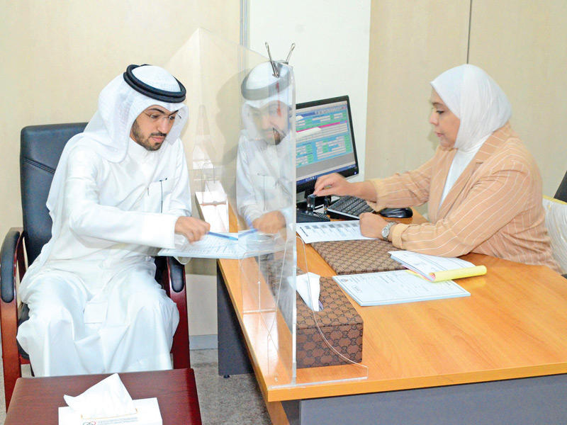 جانب من تسجيل المرشحين 