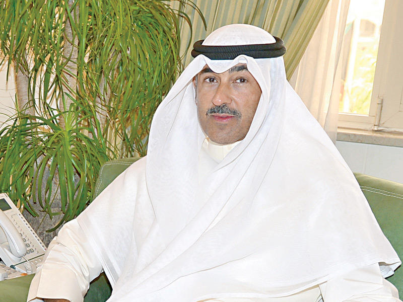 محافظ الأحمدي الشيخ فواز الخالد