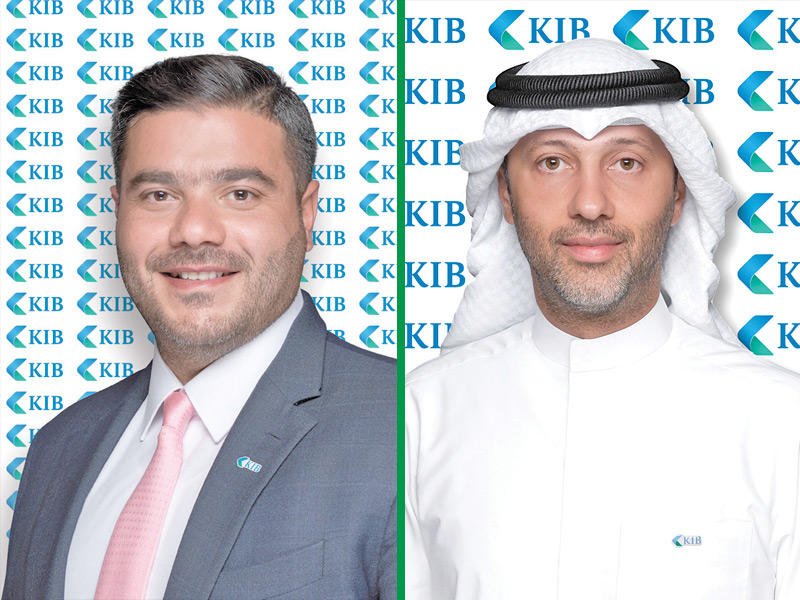  نائب رئيس مجلس الإدارة الرئيس التنفيذي في البنك، رائـد بوخمسين -  المدير التنفيذي لوحدة الاتصال المؤسسي في «KIB» نواف ناجيا