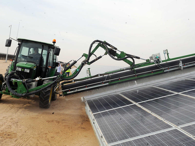 جانب من مشاريع الطاقة المتجددة