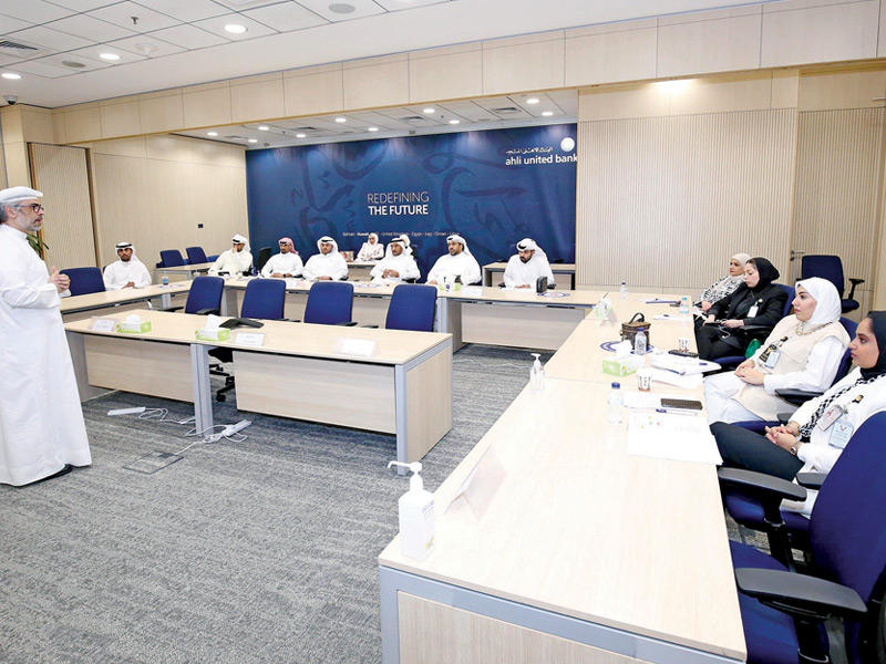 جانب من البرنامج التدريبي لمديري الفروع