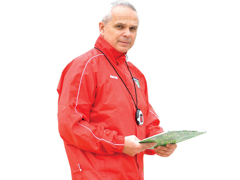 المدرب التشيكي فيتزلاف لافيكا 