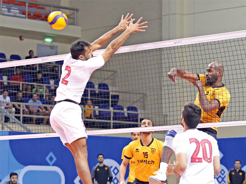 جانب من مباراة بين الكويت والقادسية