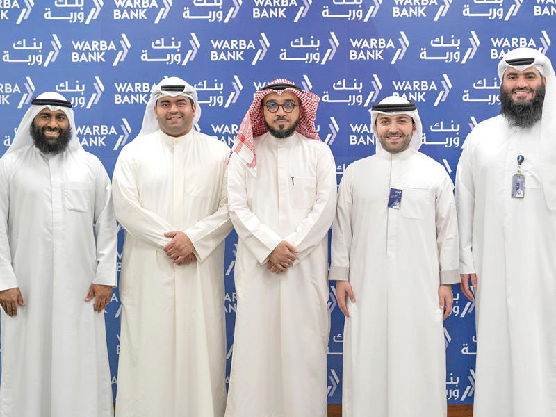 مشاركون في المسابقة