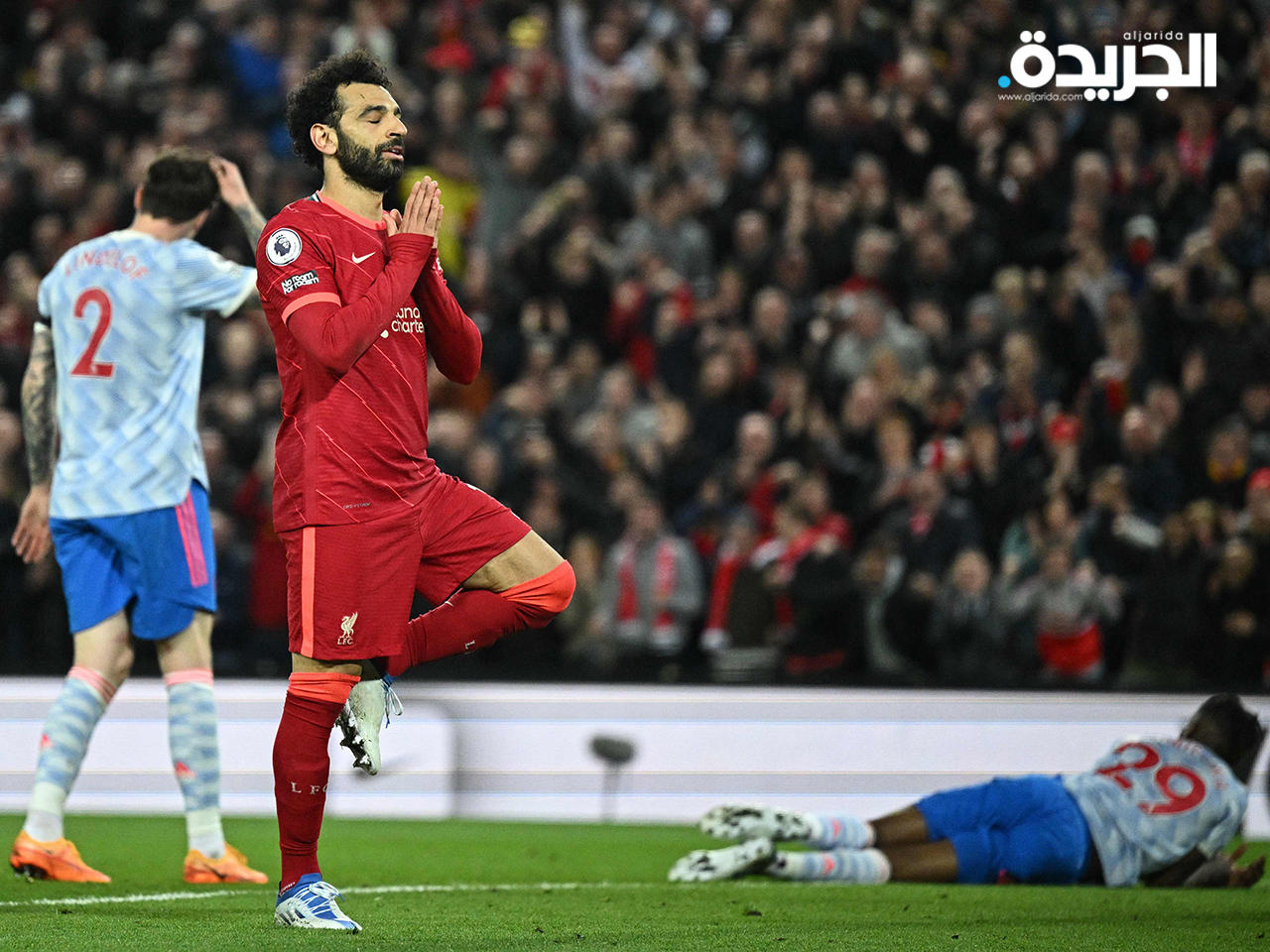 صلاح يُعيد احتفالية الـ «يوغا»