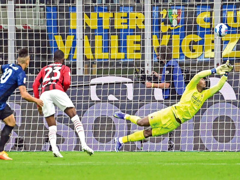 لاوتارو نجم الإنتر يحرز هدفه الأول في مرمى ميلان