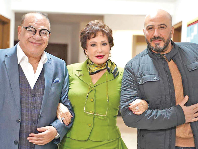 الفنانة لبلبة مع مجدي الهواري وصلاح عبدالله