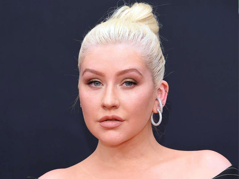  أغيليرا وريكي مارتن