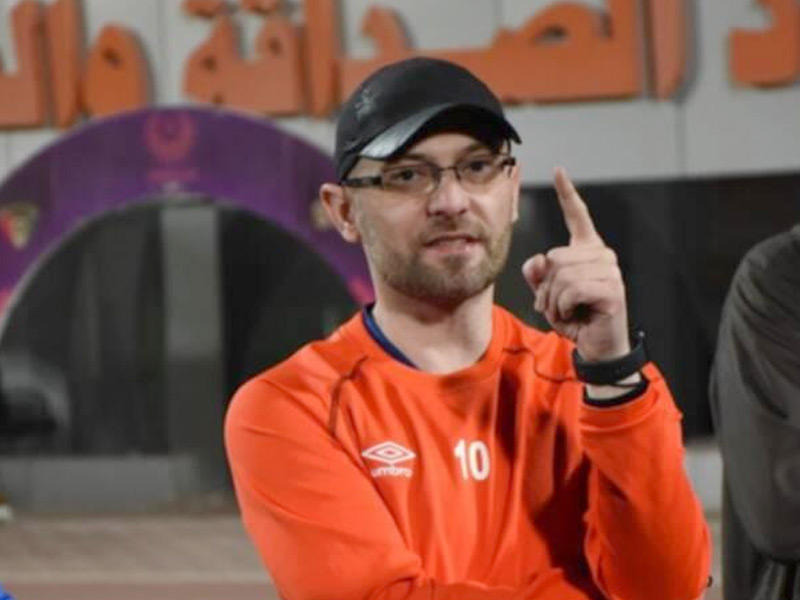 مدرب فريق كاظمة لكرة القدم الصربي ماركوف