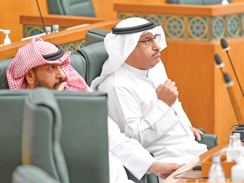 الفارس والخالد في جلسة سابقة