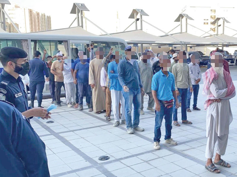 متسربو العمالة المنزلية خلال احدى الحملات الأمنية