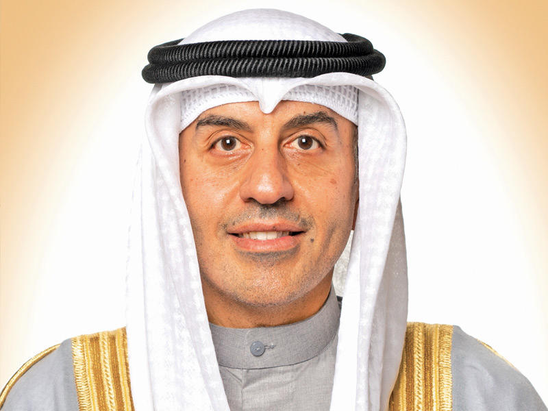 وزير الاشغال وزير الكهرباء والماء والطاقة المتجددة علي الموسى 