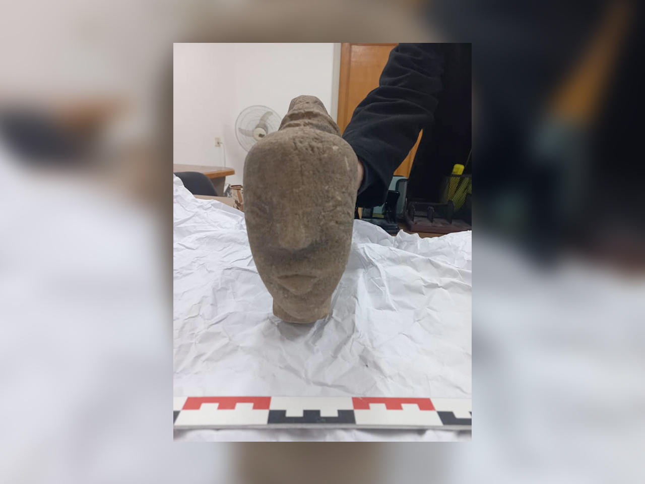 اكتشاف تمثال حجري يعود تاريخه إلى 2500 عام قبل الميلاد في خان يونس جنوب قطاع غزةn