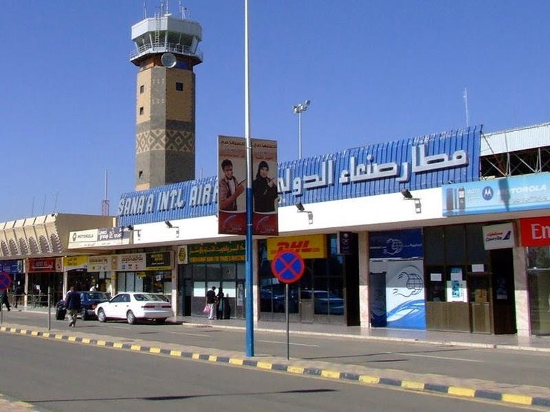 الحوثي يرفض خيارات فتح مطار صنعاء 