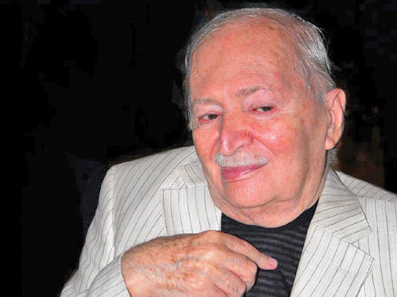  الكاتب المصري سمير خفاجي