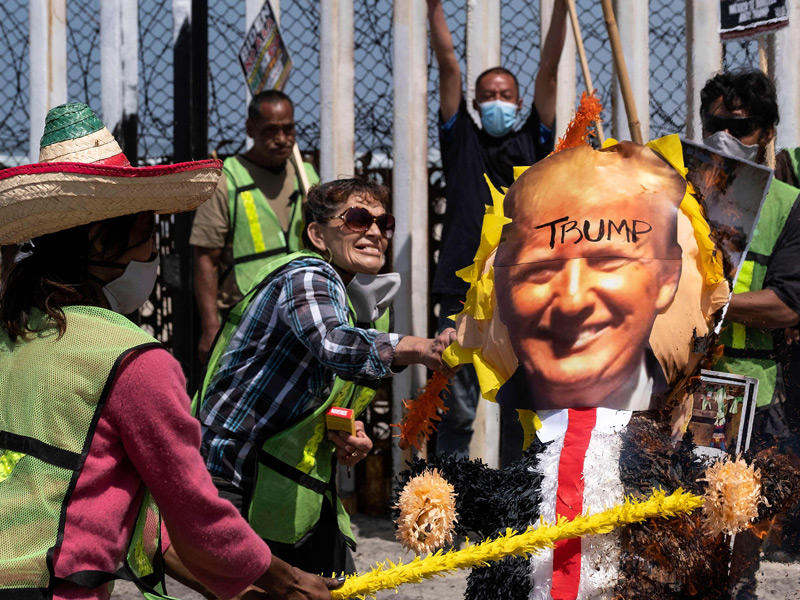 ترامب يرجئ تجمّعاً انتخابياً لمرشح متهم باعتداءات