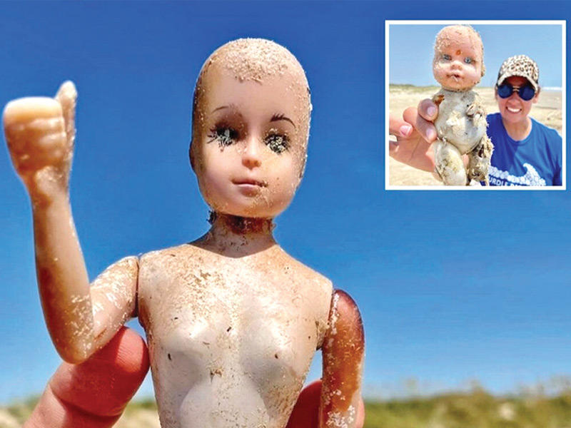 تم العثور على أكثر من 30 دمية مخيفة على شاطئ تكساس الأميركي