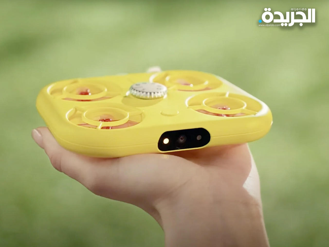 «سناب شات» تختبر كاميرا صغيرة طائرة