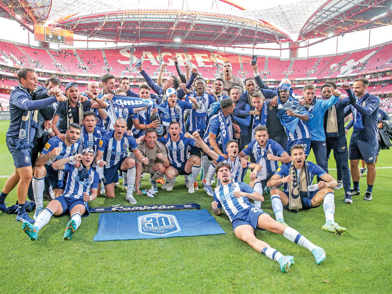 جانب من احتفالات بورتو باللقب