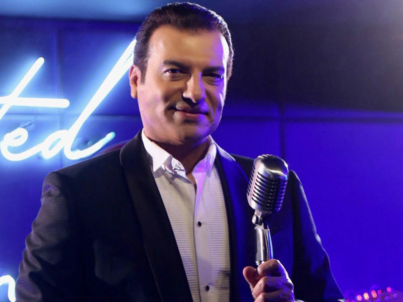  الفنان إيهاب توفيق