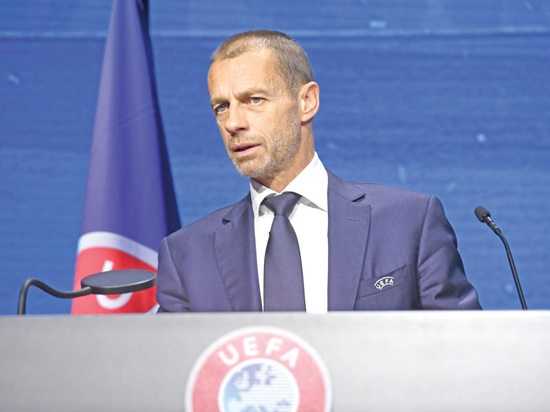  رئيس الأتحاد الاوروبي لكرة القدم تشيفرين