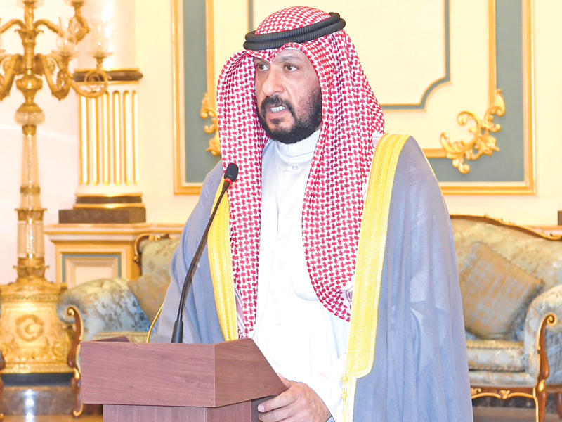 نائب رئيس مجلس الوزراء وزير الدفاع الشيخ طلال الخالد