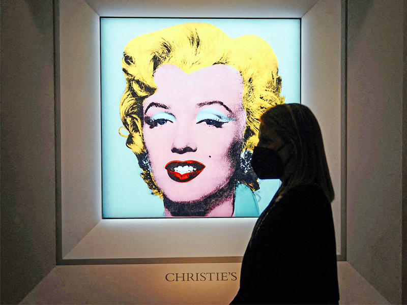  لوحة لوجه النجمة الأميركية الراحلة مارلين مونرو