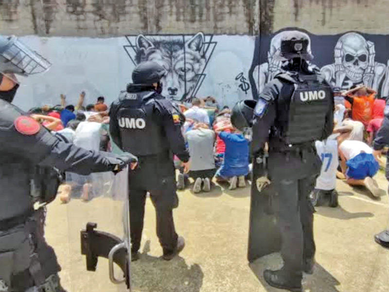 السيطرة على أعمال الشغب